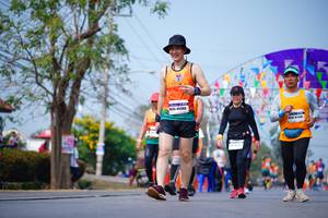 BIB: 45088
                            <button type="button" onclick="openModal(10091992)" class="btn btn-primary btn-sm float-right btn-popup" data-toggle="modal" data-target=".modal-high-quality">
                        <i class="fas fa-shopping-cart"></i> Add to Cart
                    </button>
                                            <button type="button" onclick="isThisMe(10091992, true)" class="btn btn-success btn-sm float-right btn-popup btn-isme hidden" data-toggle="tooltip" data-placement="bottom" title="นี่คือรูปของคุณใช่ไหม คลิกที่นี่เพื่อเอาเข้าอัลบั้ม">
                        <i class="fas fa-plus"></i> Add to album
                    </button>
                    <button type="button" onclick="isThisMe(10091992, false)" class="btn btn-warning btn-sm float-right btn-popup btn-isnotme hidden">
                        <i class="fas fa-ban"></i> Remove from album
                    </button>